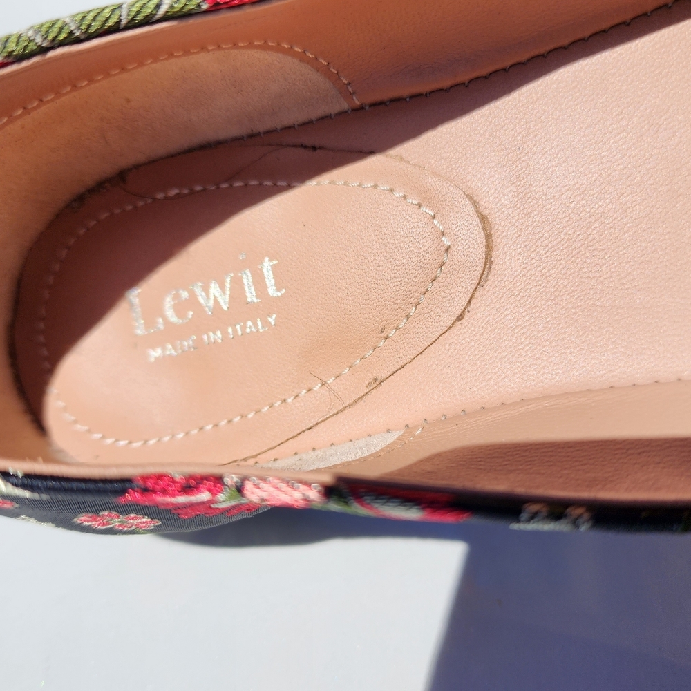 Lewit Shoes - Picture 3 of 4